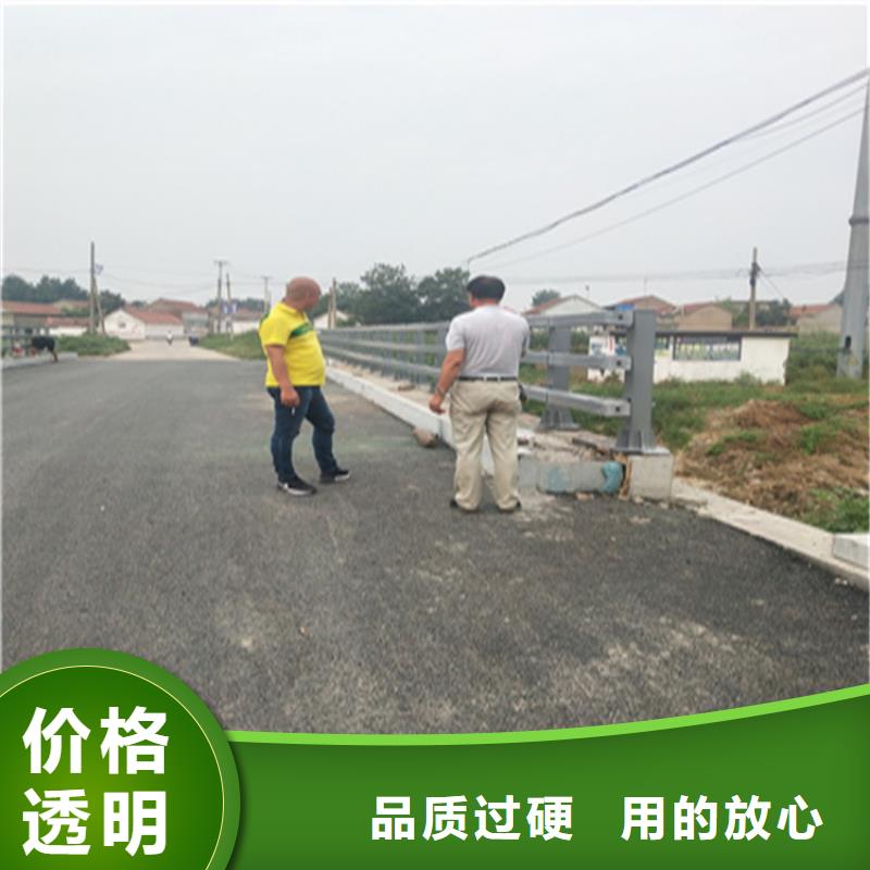 复合管花园小区隔离栏杆坚固抗撞击工程施工案例