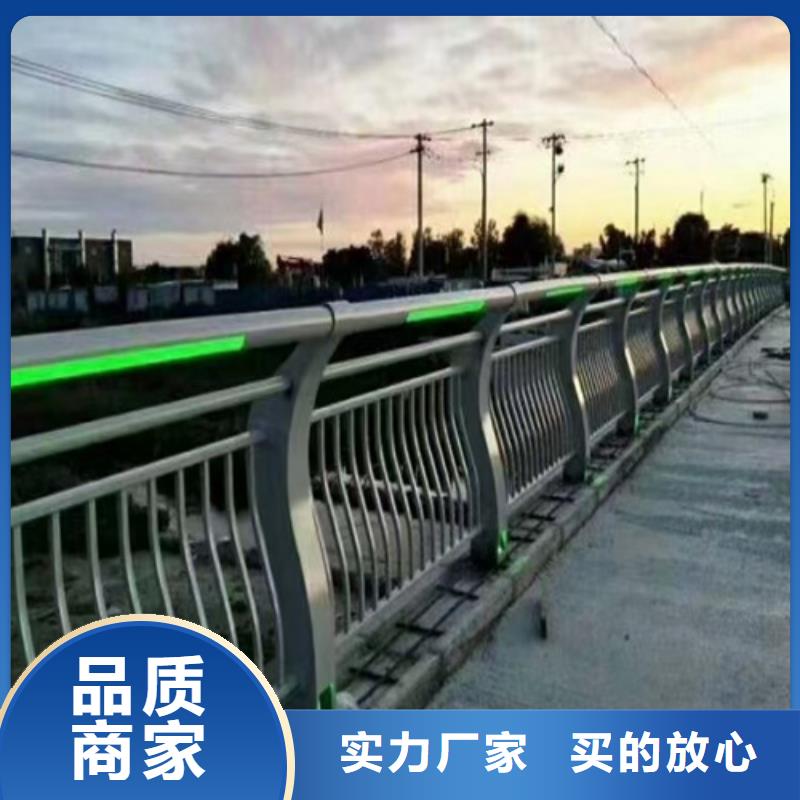 规格全的公路护栏网价格多少钱一米铁网围栏批发现货厂家用心经营