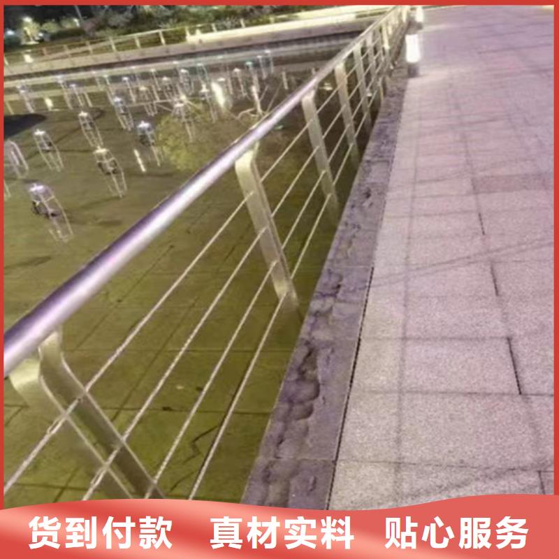 木栈道河道景观木扶手钢丝绳栏杆市场批发价定金锁价