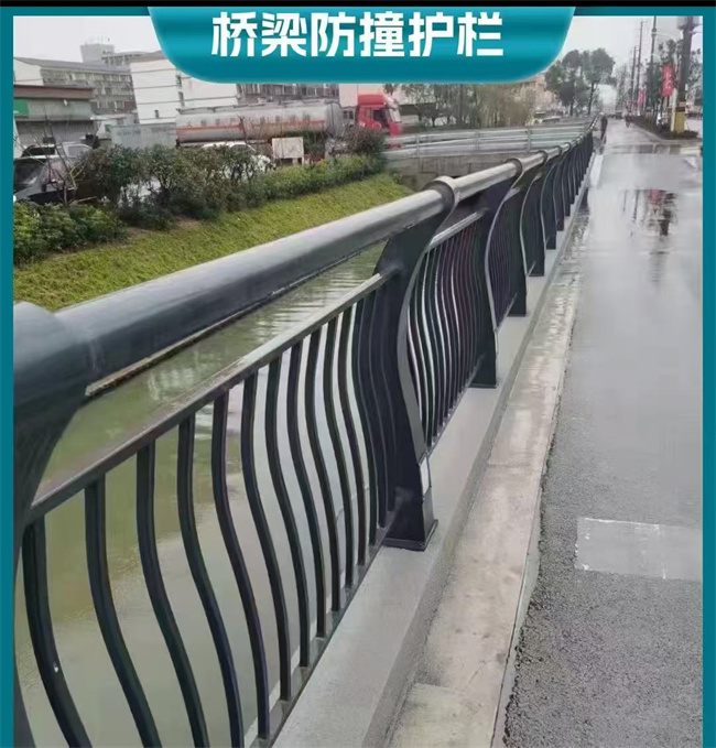 实力雄厚的桥梁防撞栏杆生产厂家