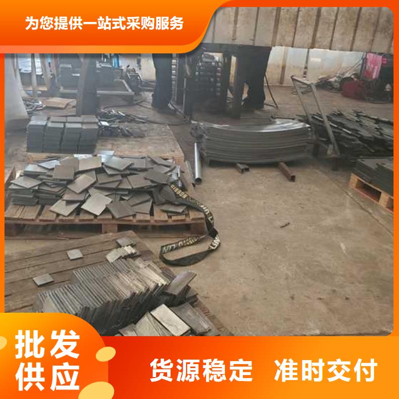 桥梁防撞护栏产品实拍图当地厂家