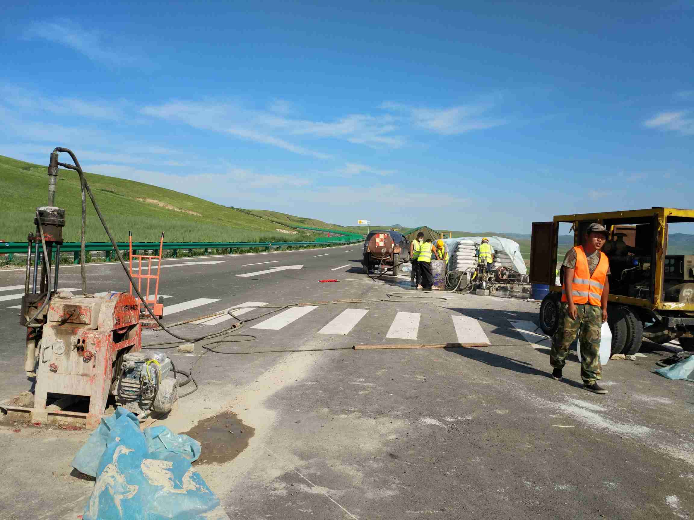 选择正规路面下沉注浆找平厂家同城供应商