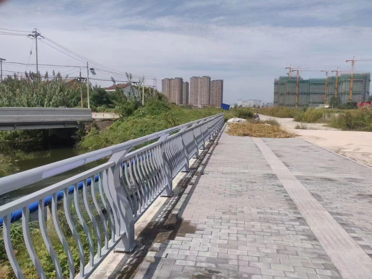 锌钢桥梁护栏河北省生产安装[鑫鲁源]出厂价格